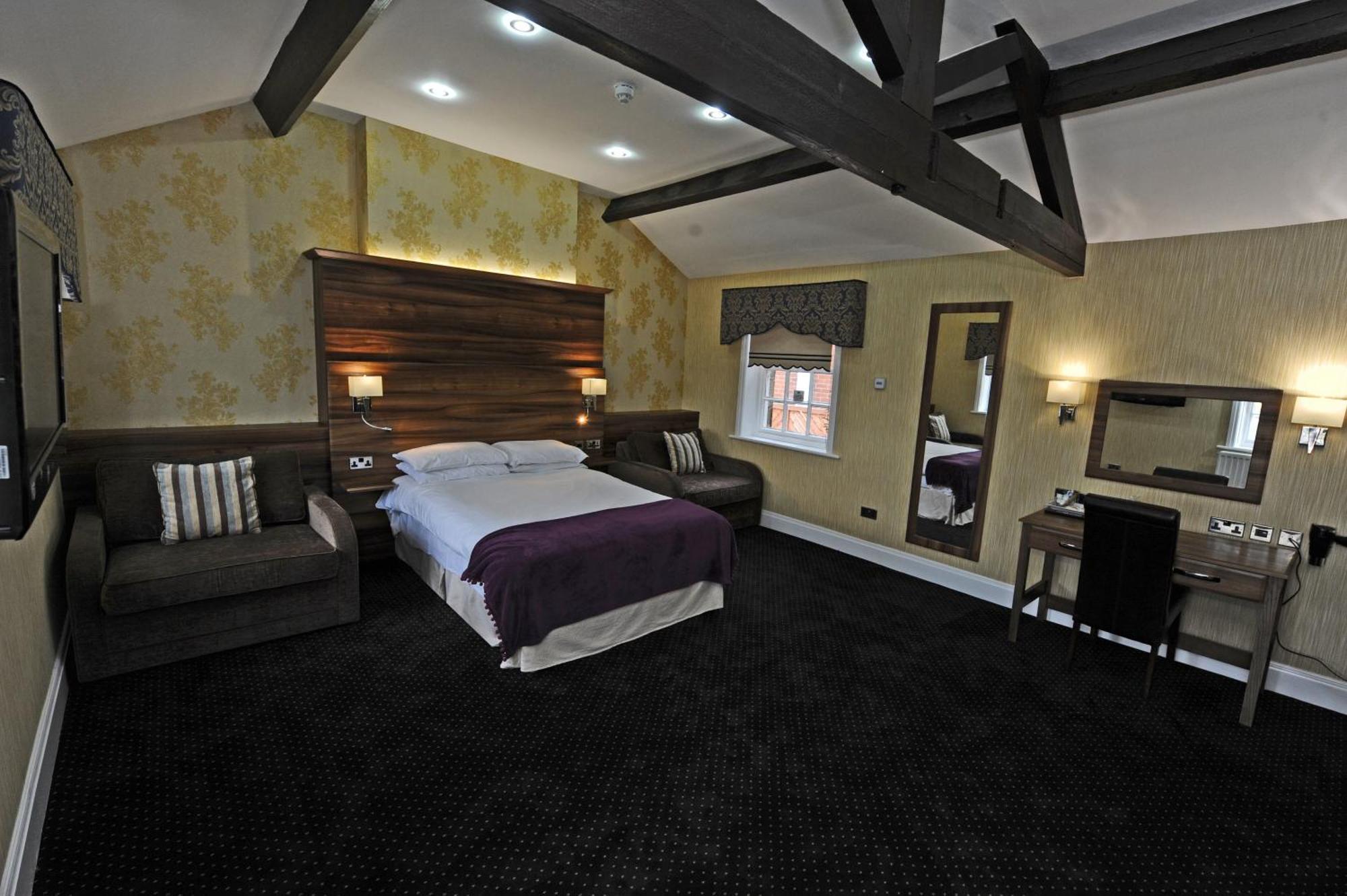 Kings Croft Hotel Pontefract Exterior photo